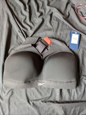 Reebok Sports Bra Size 34D